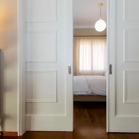 Le Boulevard Corfu (city)